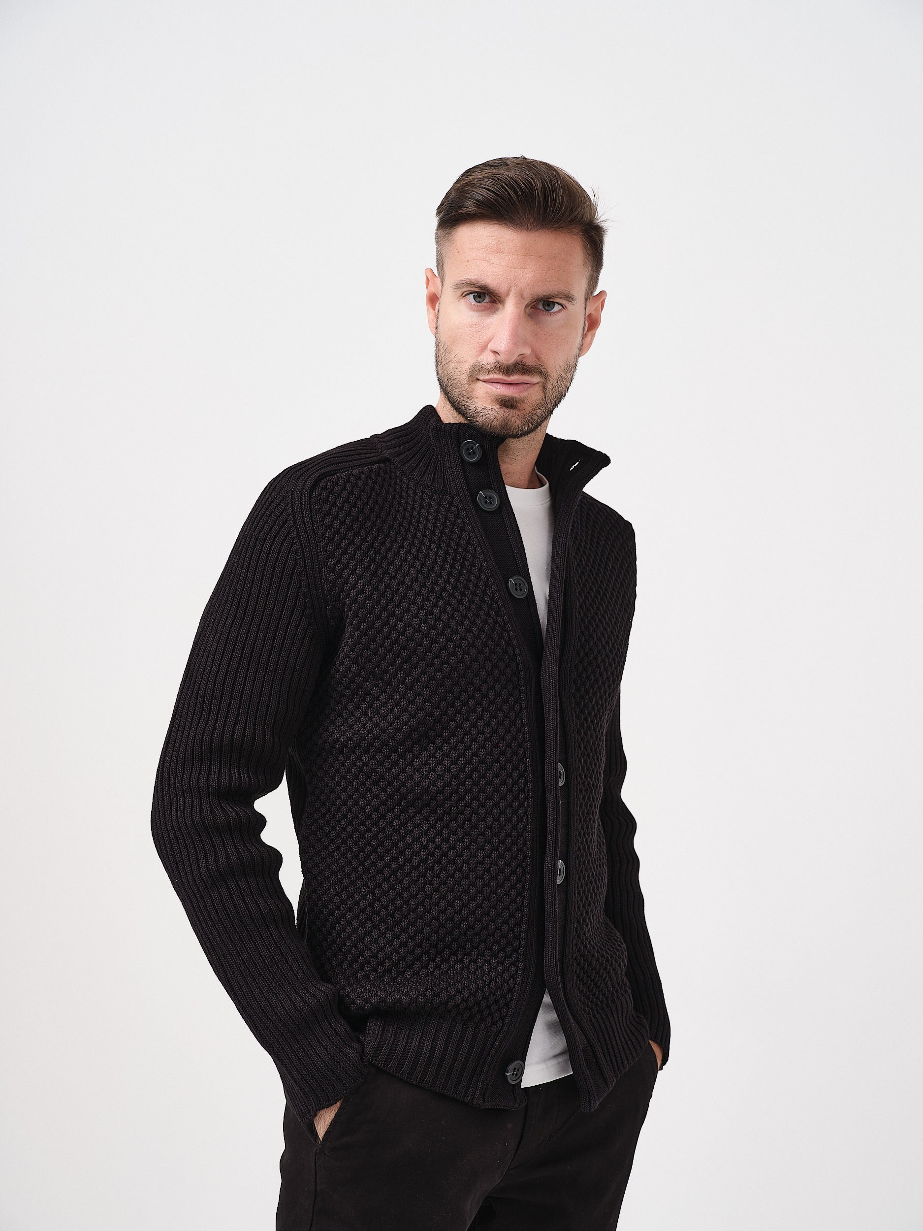 LEO - CARDIGAN IN LANA MERINO - NERO